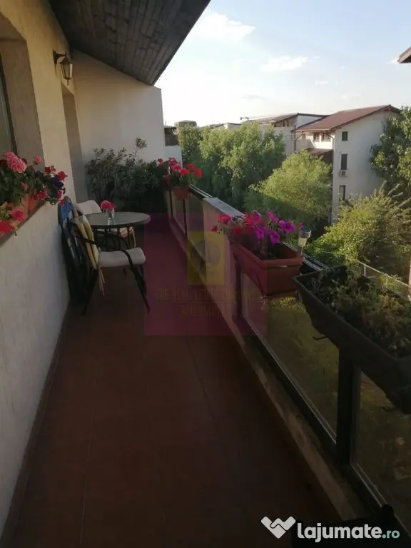 Duplex 3 camere cu scara interioara Bragadiru - Smardan-L...