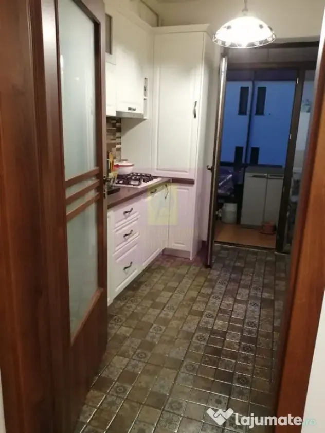 Duplex 3 camere cu scara interioara Bragadiru - Smardan-L...