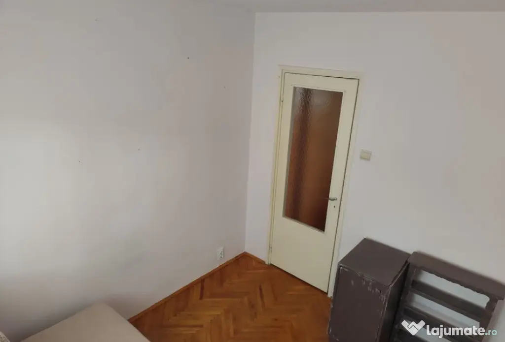 Apartament 3 camere | 52mp | Zona Big Manastur | Etaj Int |