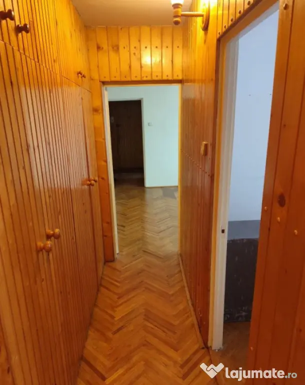 Apartament 3 camere | 52mp | Zona Big Manastur | Etaj Int |