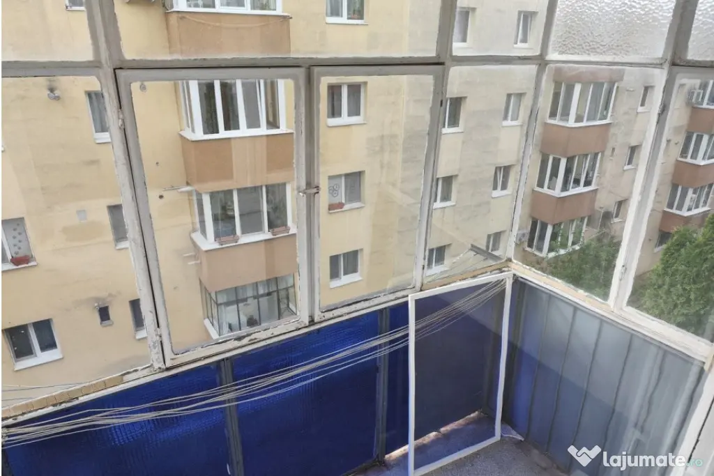 Apartament 3 camere | 52mp | Zona Big Manastur | Etaj Int |