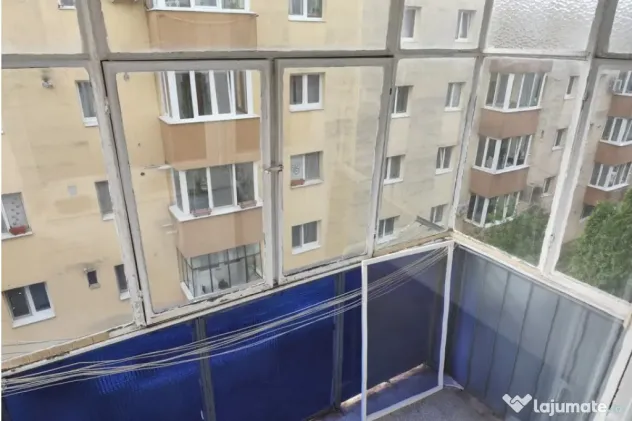 Apartament 3 camere | 52mp | Zona Big Manastur | Etaj Int |