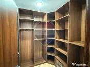INCHIRIERE Apartament cu 3 camere + curte in zona Primaverii