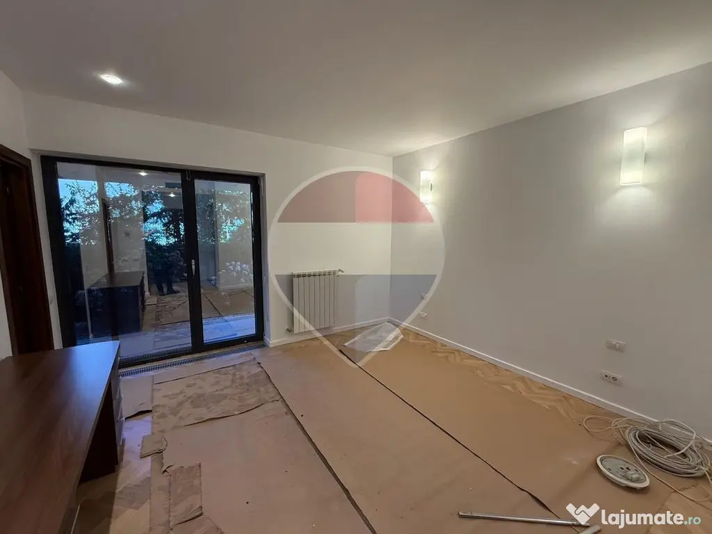 INCHIRIERE Apartament cu 3 camere + curte in zona Primaverii