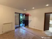 INCHIRIERE Apartament cu 3 camere + curte in zona Primaverii