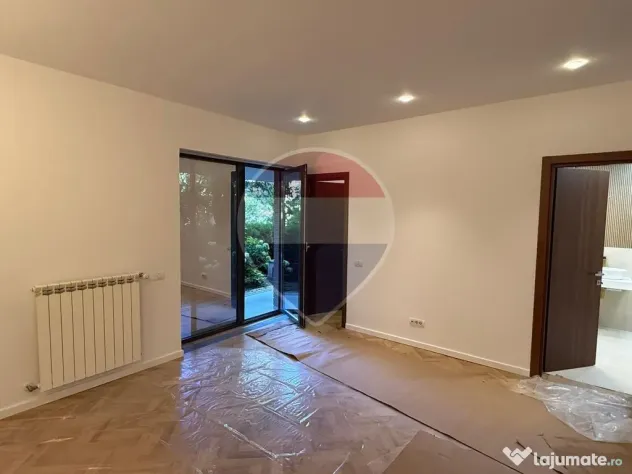 INCHIRIERE Apartament cu 3 camere + curte in zona Primaverii