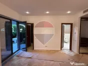 INCHIRIERE Apartament cu 3 camere + curte in zona Primaverii