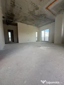 Penthouse de vanzare 3 camere ,84,44 mp cu 2 Terase
