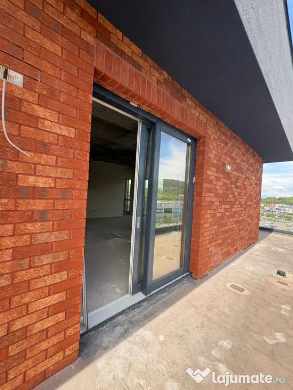 Penthouse de vanzare 3 camere ,84,44 mp cu 2 Terase