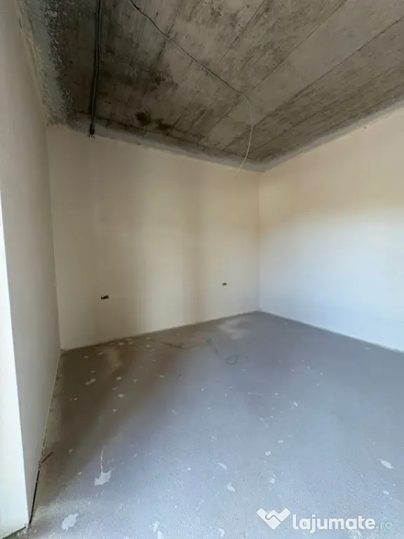 Penthouse de vanzare 3 camere ,84,44 mp cu 2 Terase