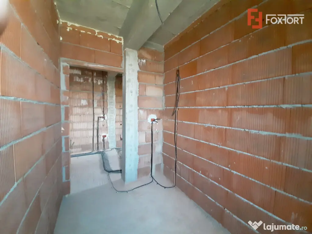Duplex spatios in Ghiroda - La 5 minute de noul Campus de Me
