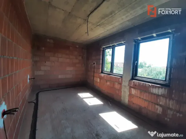 Duplex spatios in Ghiroda - La 5 minute de noul Campus de Me
