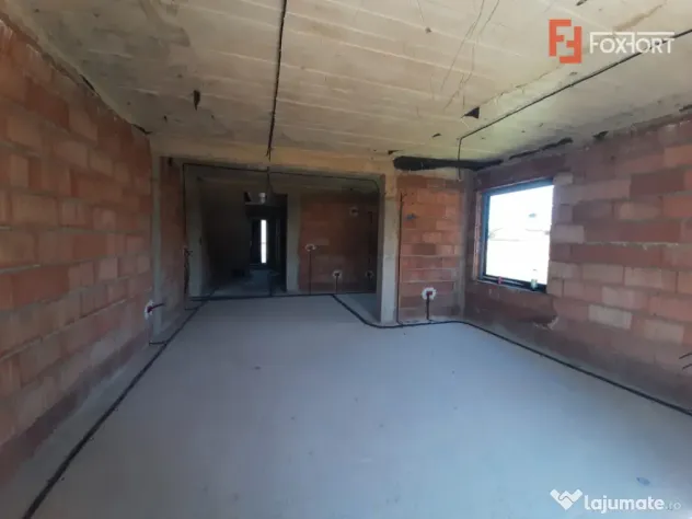 Duplex spatios in Ghiroda - La 5 minute de noul Campus de Me