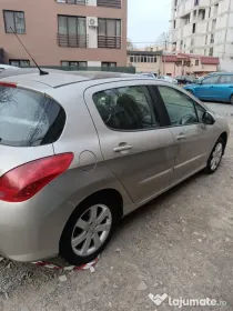 Peugeot 308, mașină este cumpărată de 2 ani