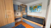 Apartament de inchiriat, cu trei camere, Calea Moldovei 