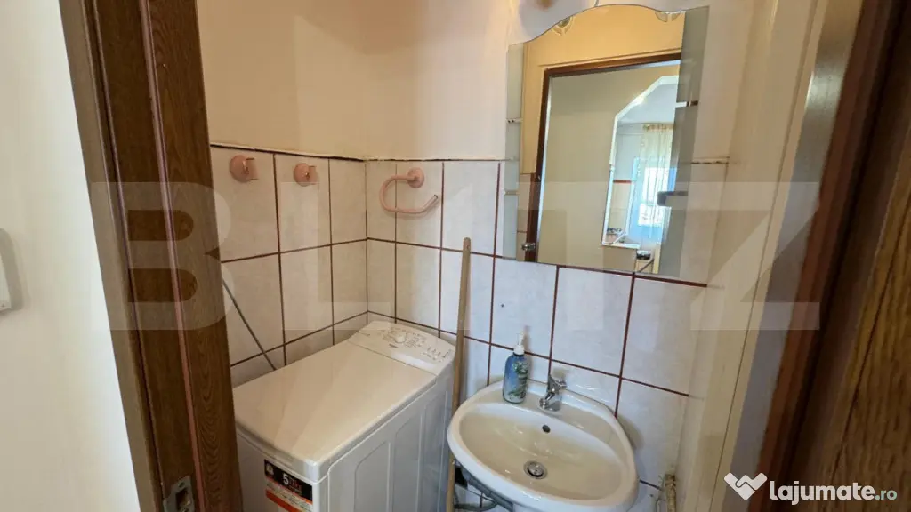 Apartament de inchiriat, cu trei camere, Calea Moldovei