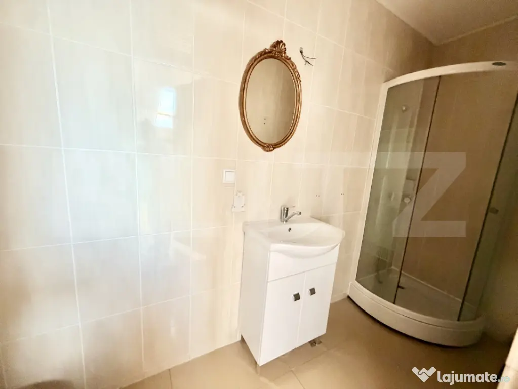 Apartament cu scara interioara 5 camere,4 bai,2 balcoane,zon