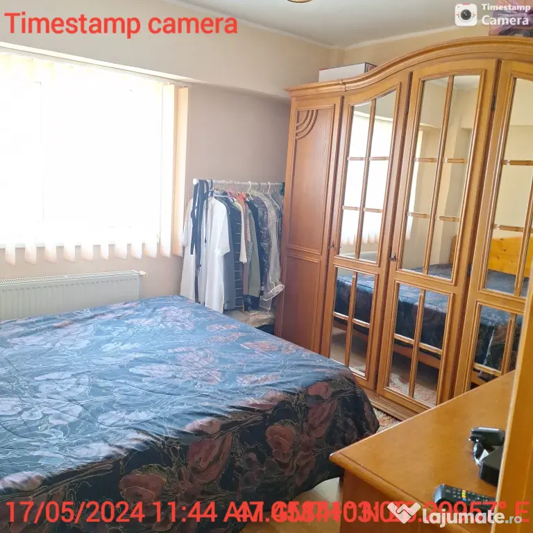 Vanzare apartament 3 camere