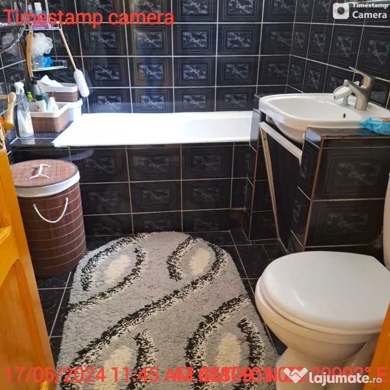 Vanzare apartament 3 camere