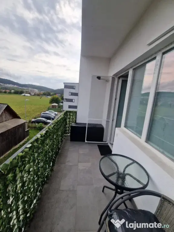 Apartament 3 camere, .55mp+Balcon 6mp | Zona Tineretului | F