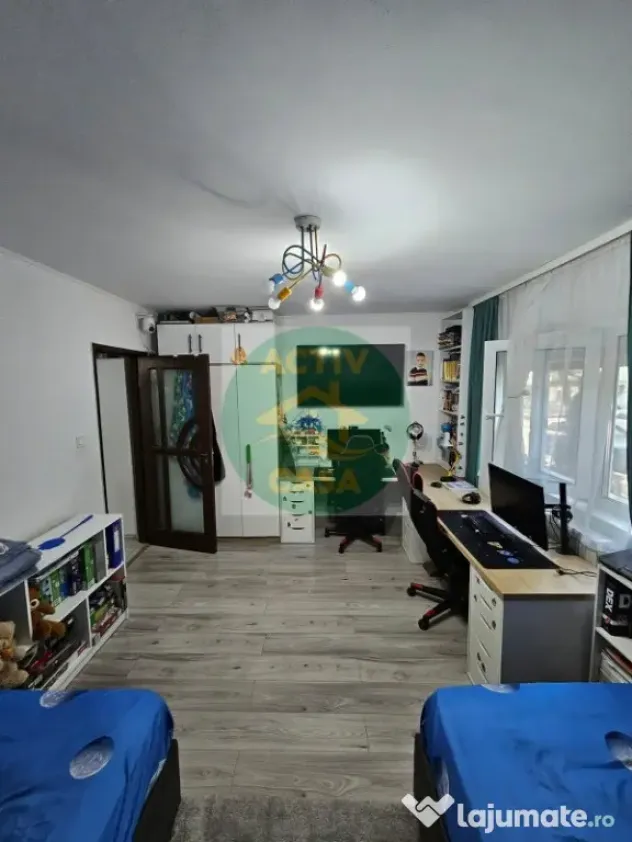 DE VANZARE APARTAMENT CU DOUA CAMERE