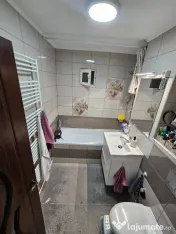 DE VANZARE APARTAMENT CU DOUA CAMERE