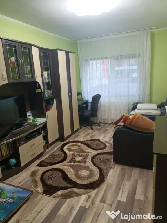 Apartament 2 camere decomandat, parcare inclusa 58mp, Eroilo