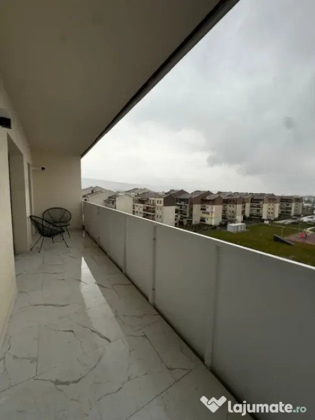Apartament premium 2 camere 52 mp, zona Eroilor,Floresti