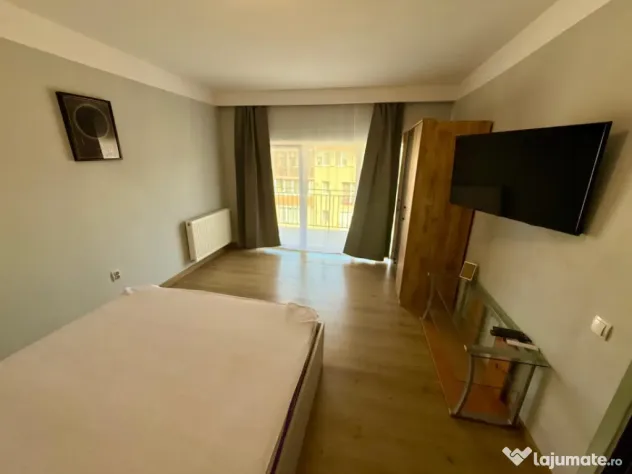 Apartament 2 camere 50 mp + parcare zona Porii , Floresti
