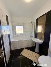 Apartament 2 camere 50 mp + parcare zona Porii , Floresti 
