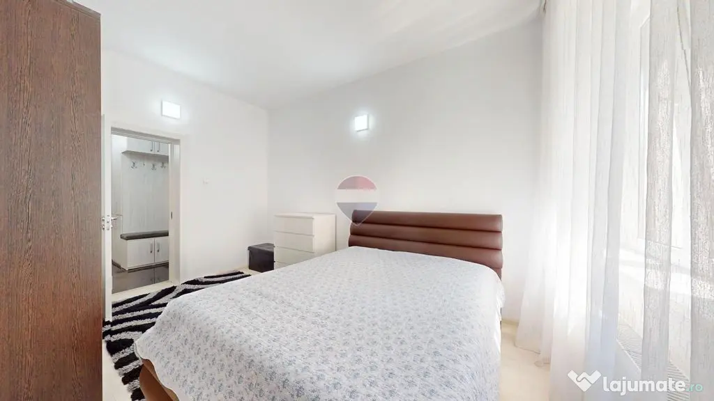 3 camere | Centrul Civic – zona Gării | Parcare privat...