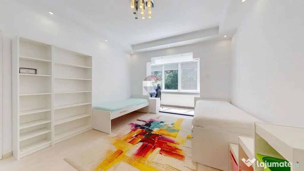 3 camere | Centrul Civic – zona Gării | Parcare privat...