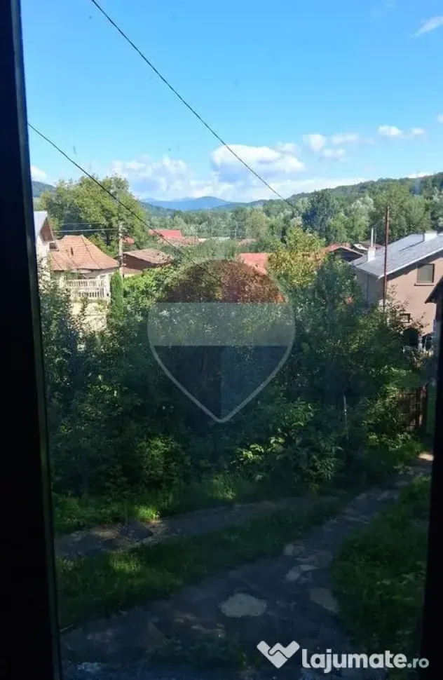Casă de vânzare în Provita de Sus | Oportunitate de in...