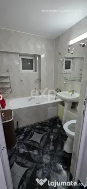 Super-Oportunitate! Apartament Spațios 3 Camere Decomandat(