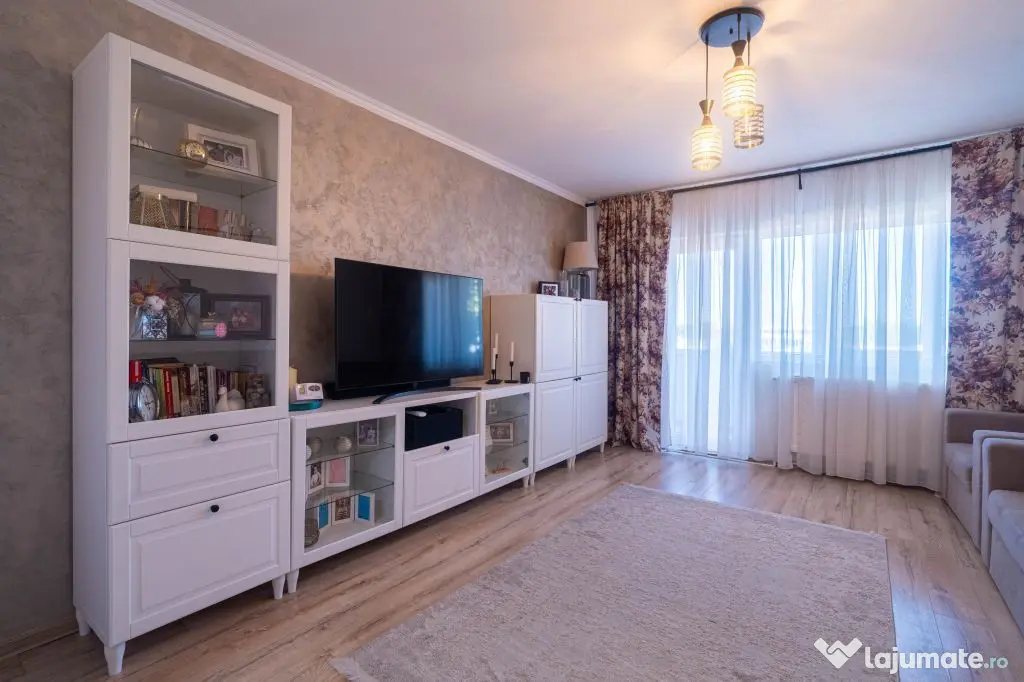 Apartament 5 camere Vlaicu – Renovat, 2 băi, centrală...