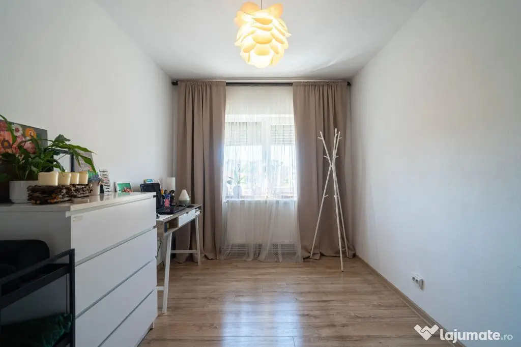 Apartament 5 camere Vlaicu – Renovat, 2 băi, centrală...