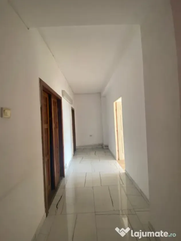Spatiu comercial, 120mp, zona 1 Mai
