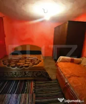 Casa batraneasca, teren 2100mp, Poieni-Solca