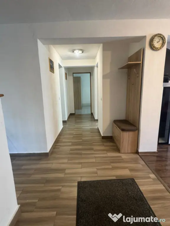Apartament 3 camere decomandat zona Selimbar