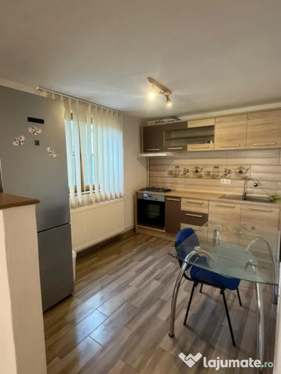 Apartament 3 camere decomandat zona Selimbar