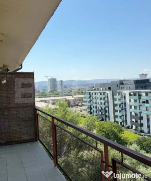 Apartament 1 camera / 35 mp + 6 mp balcon/ Gata de mutare