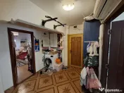Apartament cu trei camere parter Inel II 