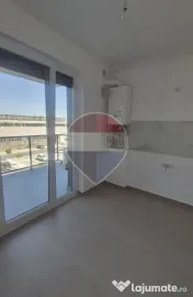 Apartament cu 3 camere,2 bai Adora Park 