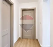 Apartament cu 3 camere,2 bai Adora Park 