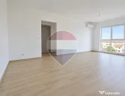 Apartament cu 3 camere,2 bai Adora Park 