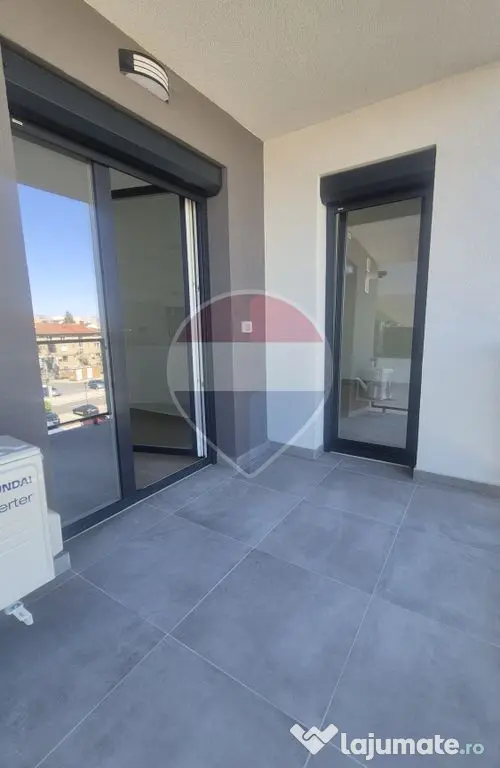 Apartament cu 3 camere,2 bai Adora Park