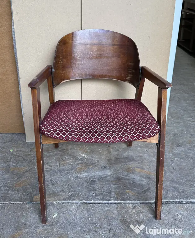 Scaun vintage Mid-Century Modern cu brate și spatar curbat; Scaun Retro lemn