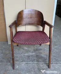 Scaun vintage Mid-Century Modern cu brate și spatar curbat; Scaun Retro lemn
