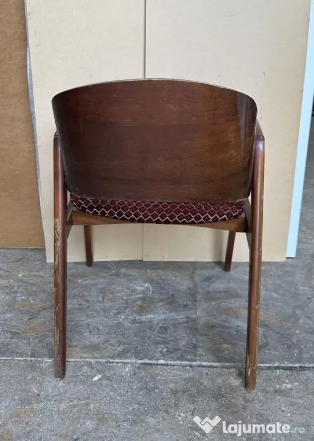 Scaun vintage Mid-Century Modern cu brate și spatar curbat; Scaun Retro lemn