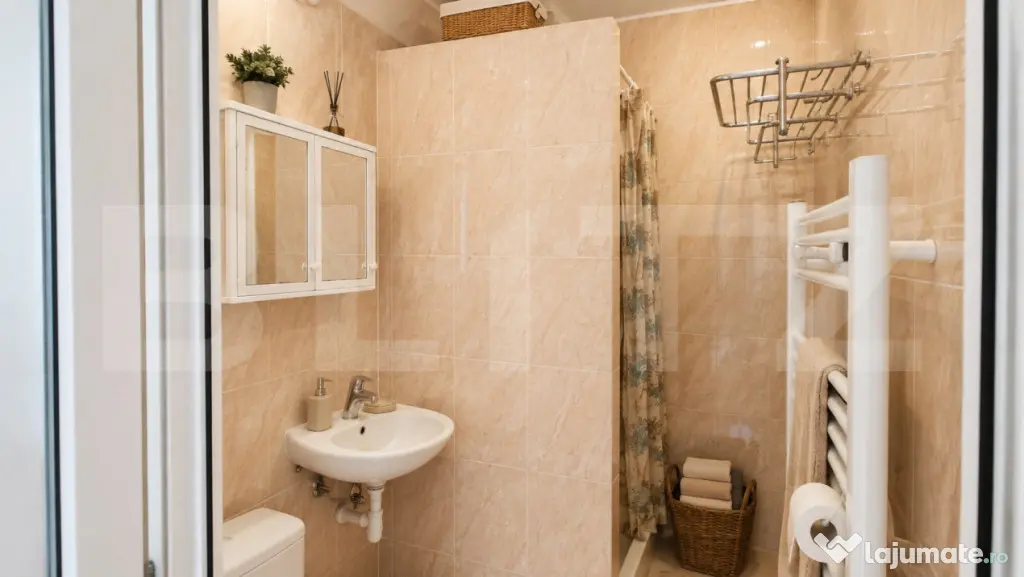 Apartament cu 2 camere de vanzare, 33,26 mp, Micro 14